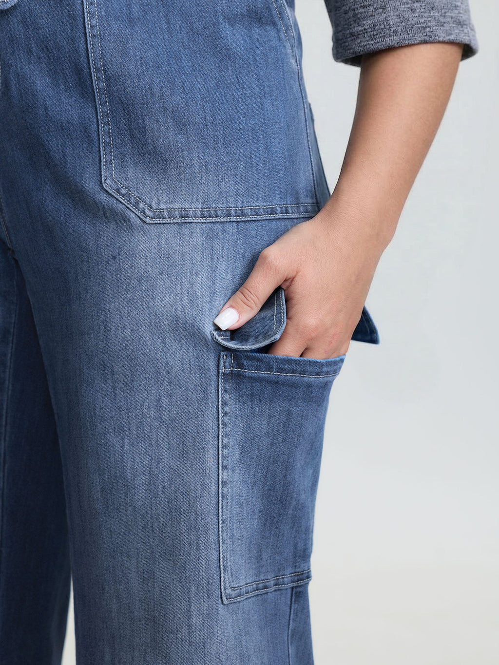 Supersoft Drawstring Wide-Leg Cargo Jeans