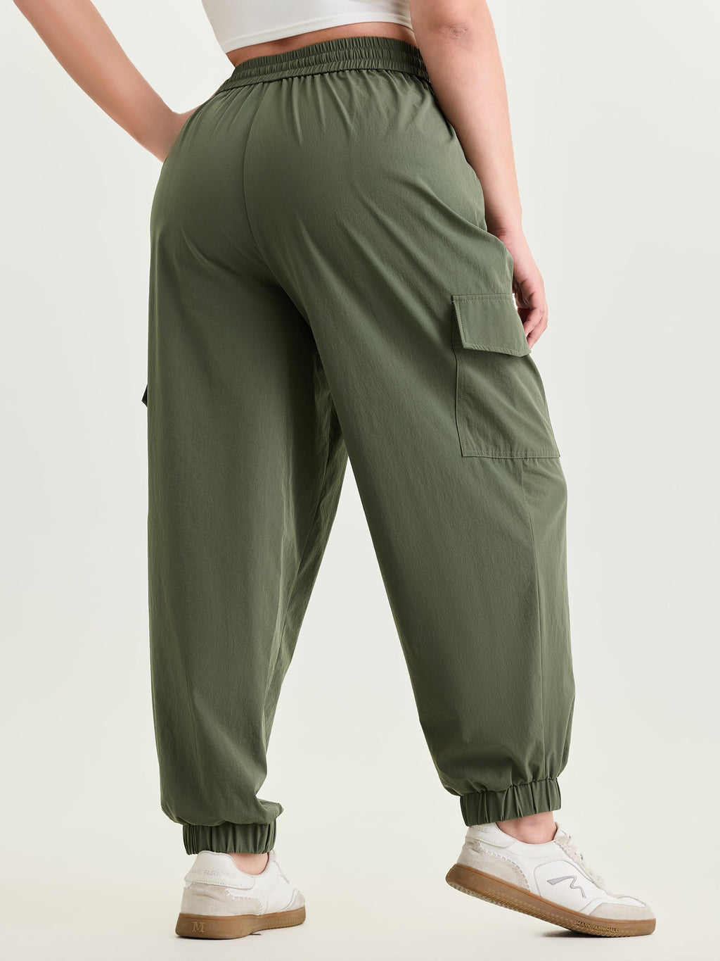 Elastic Waist Pocket Cargo Sweatpants