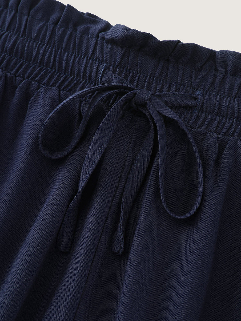 Drawstring Waist Pockets Relaxed-Fit Shorts