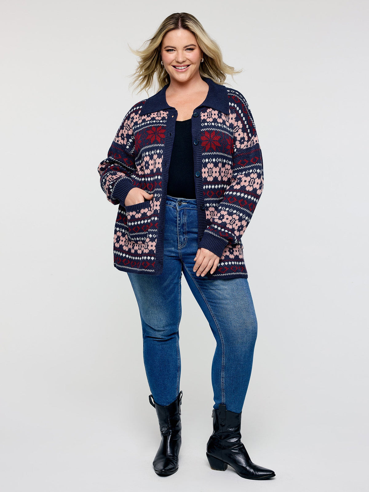 Geometric Pattern Patch Pocket Button Knit Cardigan