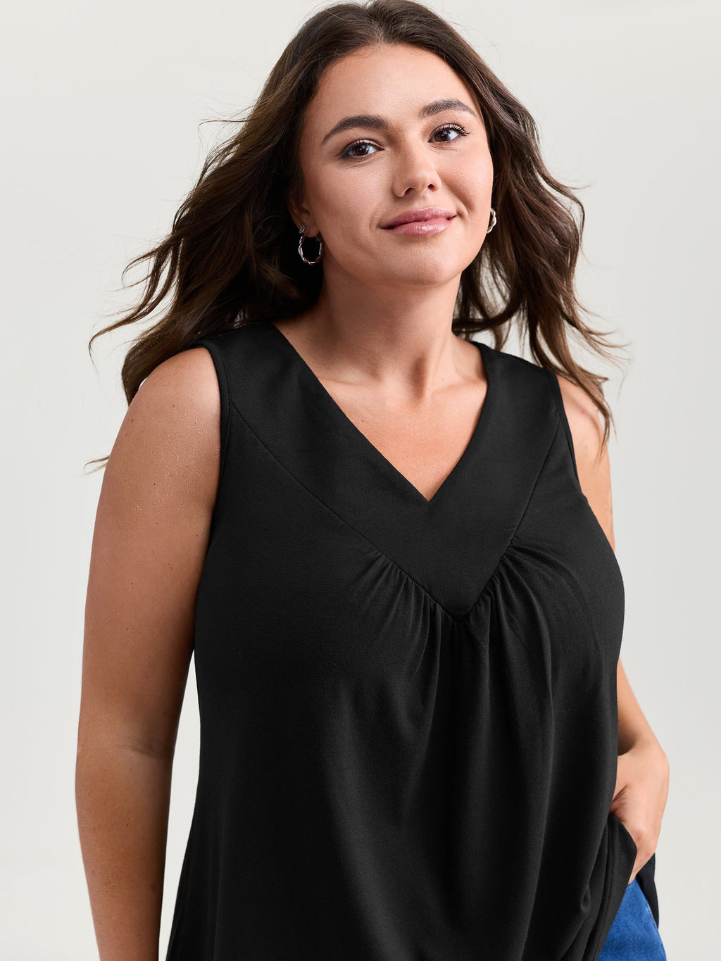 Stretchy V-Neck Pleated Tank Top