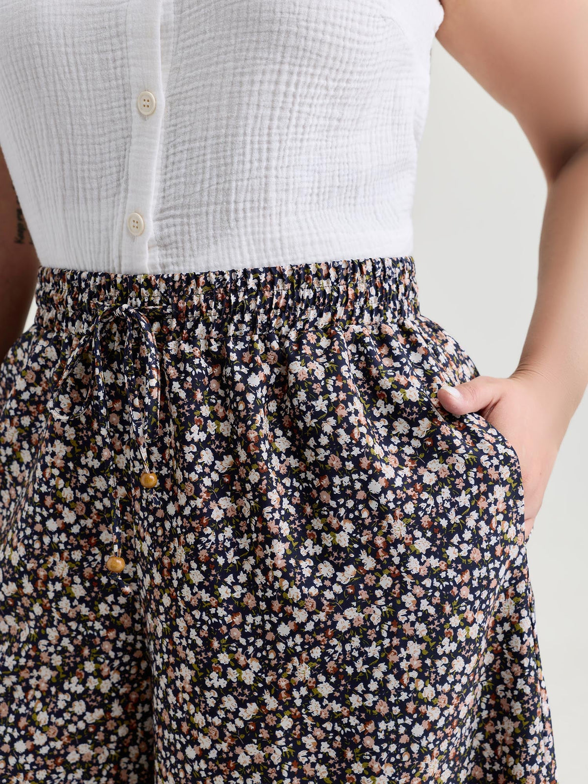 Micro Floral Print Wide Waistband Pants