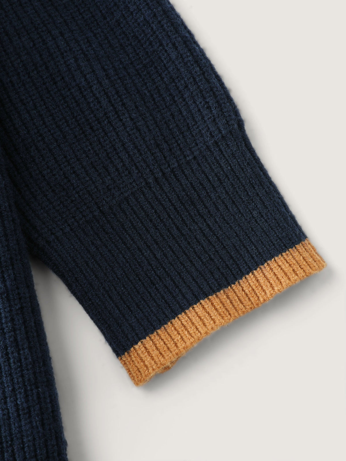 Contrast Hooded Zipper Front Pocketed Cardigan