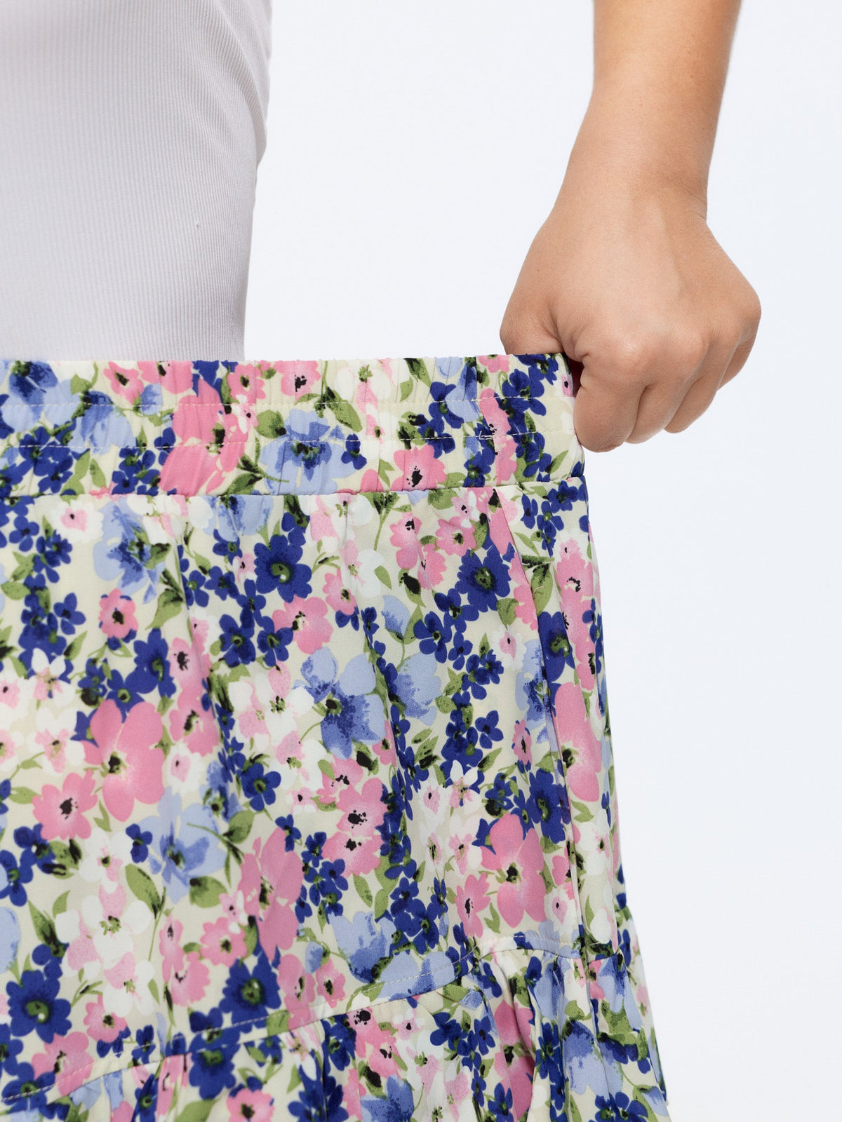 Floral Print Ruffled Edge Mini Skirt