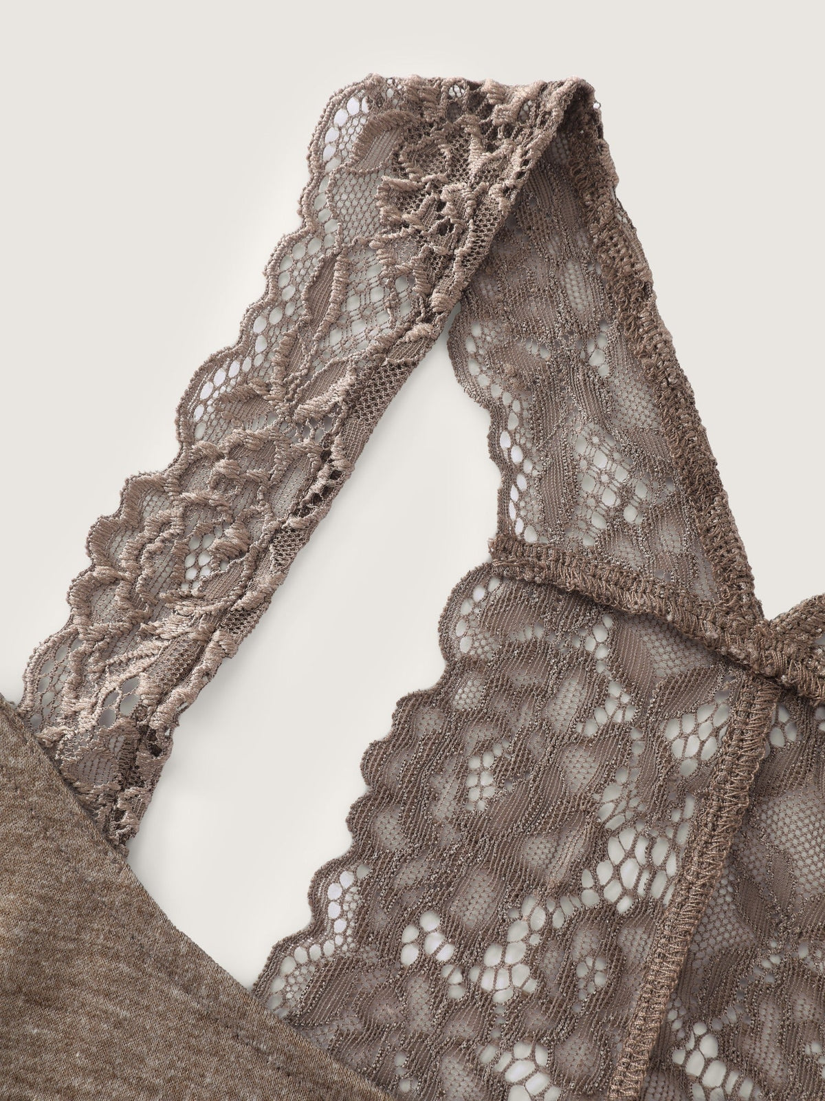 Supersoft V-Back Twist Lace Top