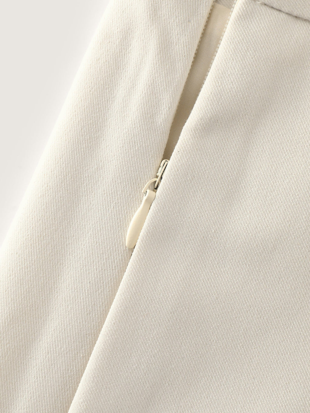 Minimal Solid Back Split A Line Midi Skirt