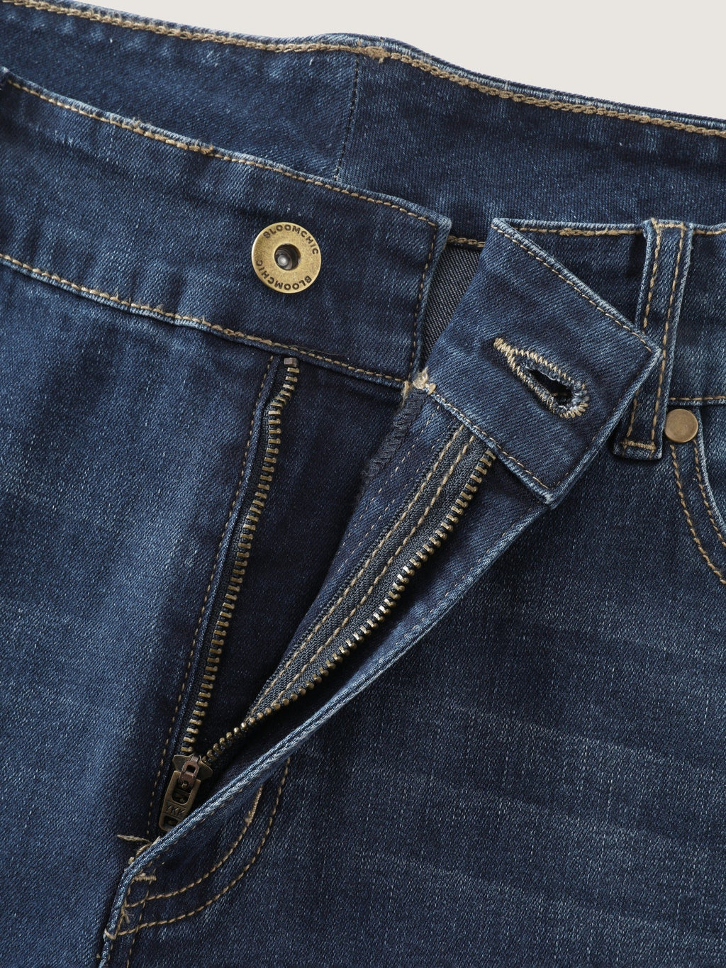 Stretchy Washed Pocket Flare Jeans