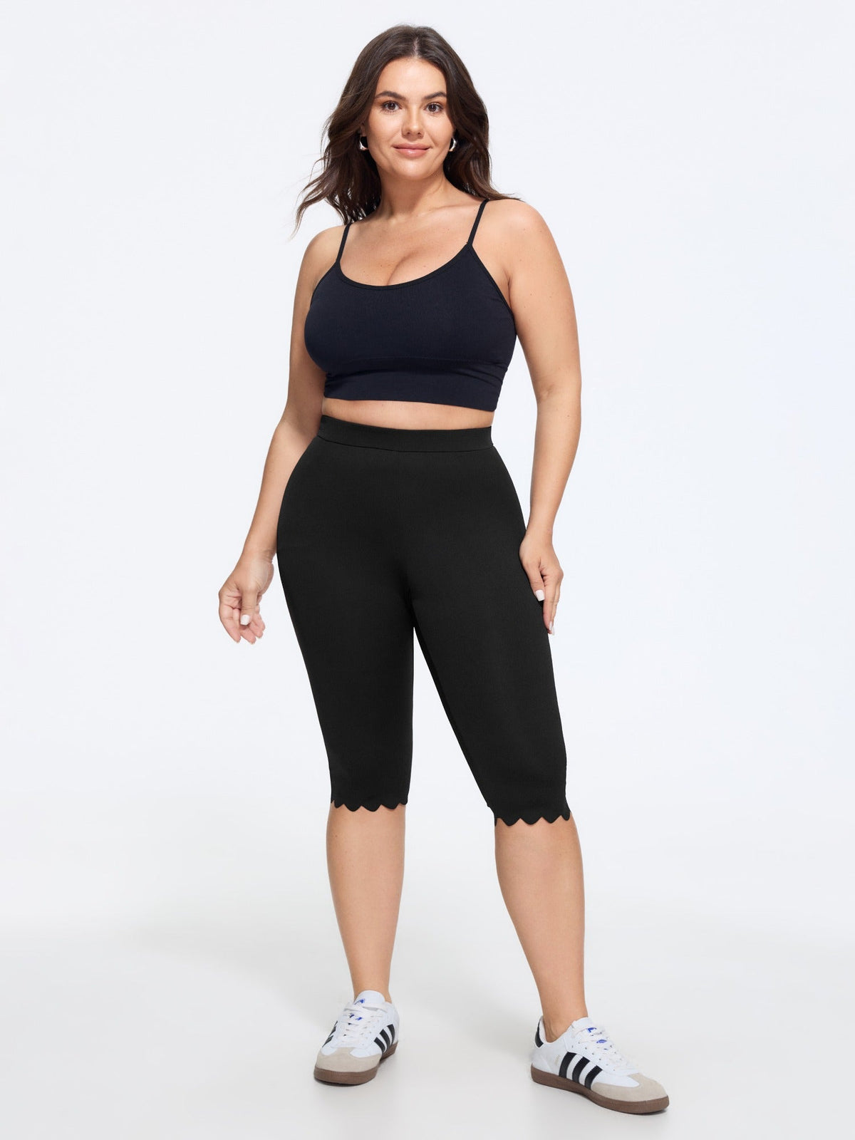 High Waist Scallop Hem Capri Leggings
