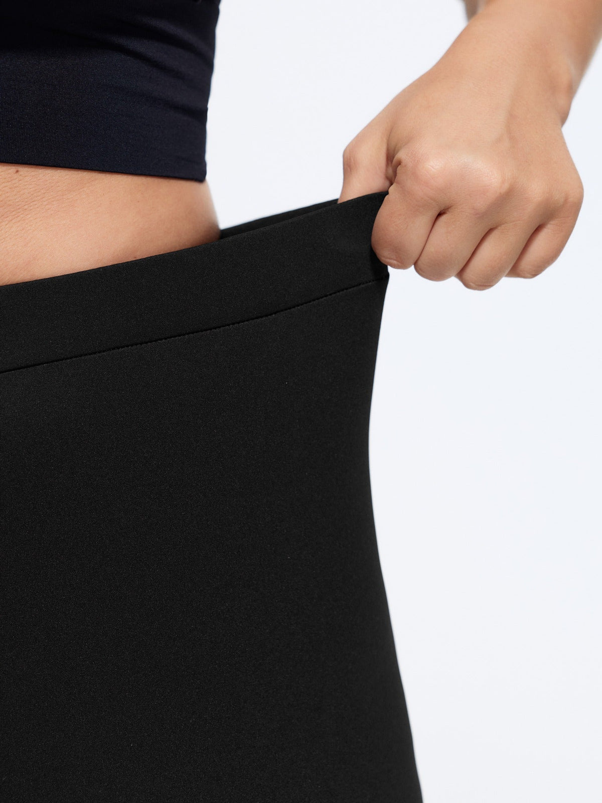High Waist Scallop Hem Capri Leggings