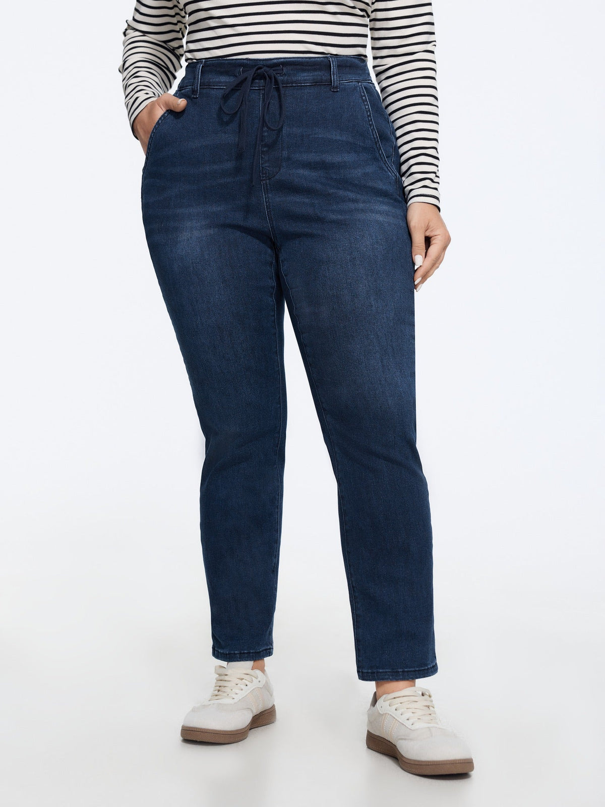 Pull-On High-Rise Straight-Leg Cropped Jeans