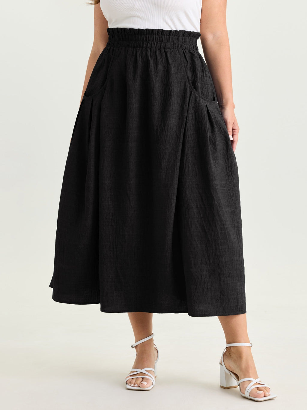 Drop Pockets Pleated Maxi Skirt