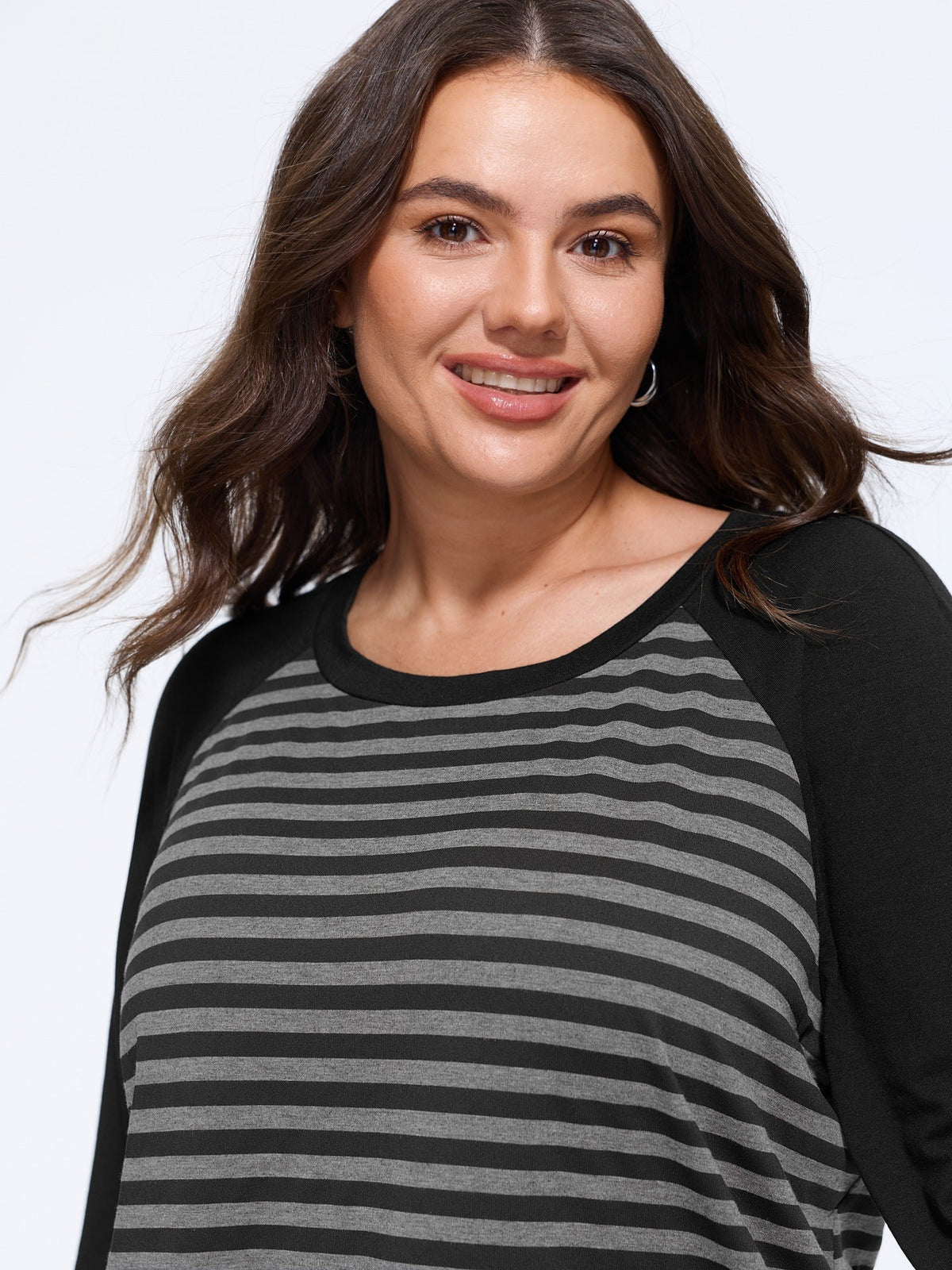 Stripe Contrast Crew Neck Curved Hem T-Shirt