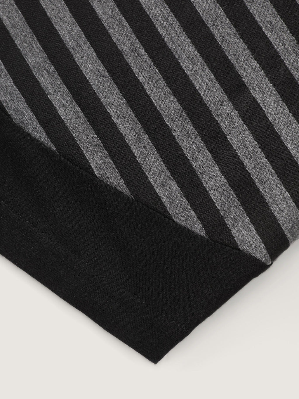 Stripe Contrast Crew Neck Curved Hem T-Shirt