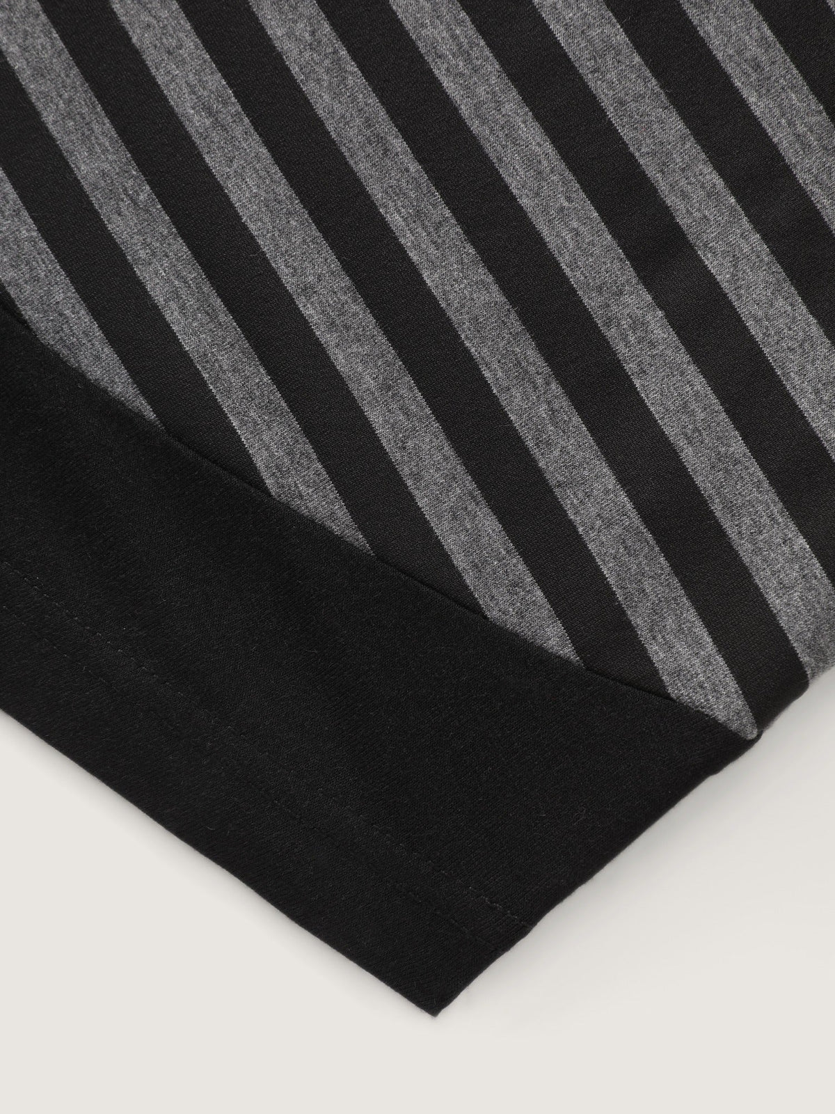 Stripe Contrast Crew Neck Curved Hem T-Shirt