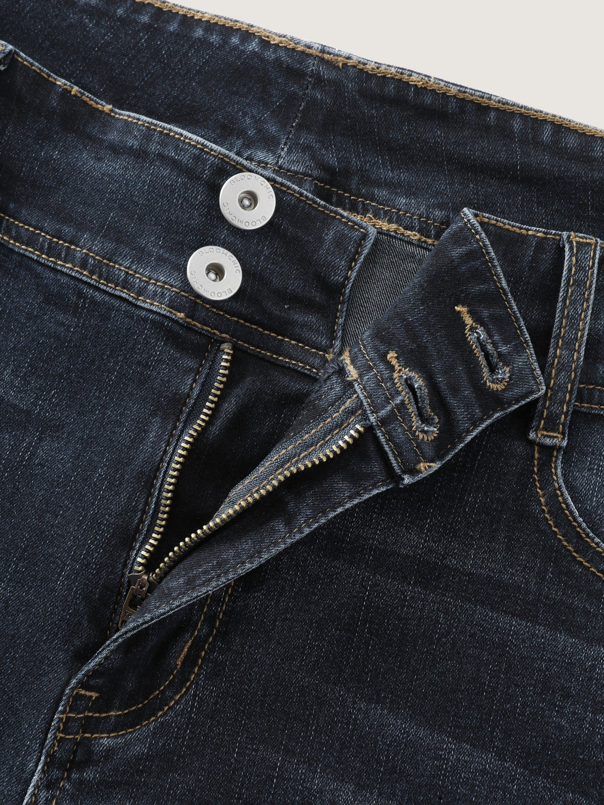 Stretch Wash Double Button Flare Jeans