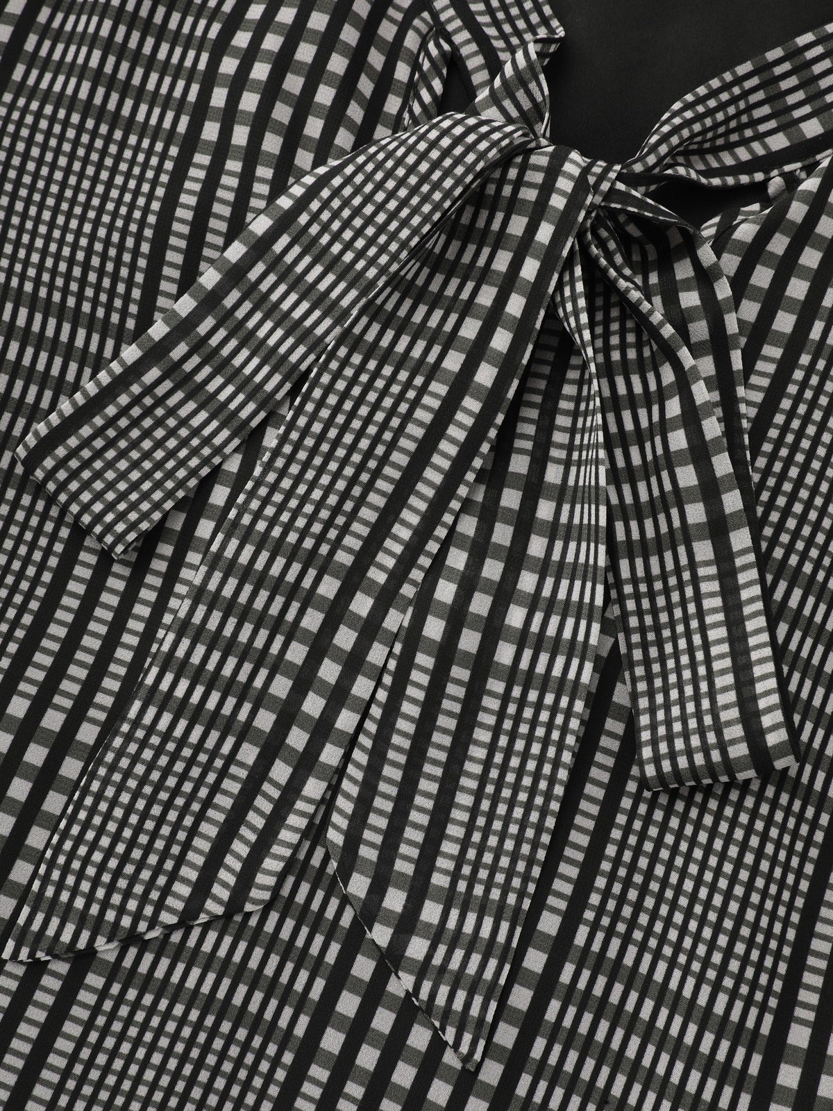 Plaid V‑Neck Bow Tie Front Blouse