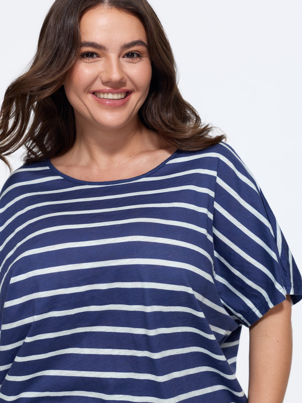 Color Block Wavy Print T-Shirt
