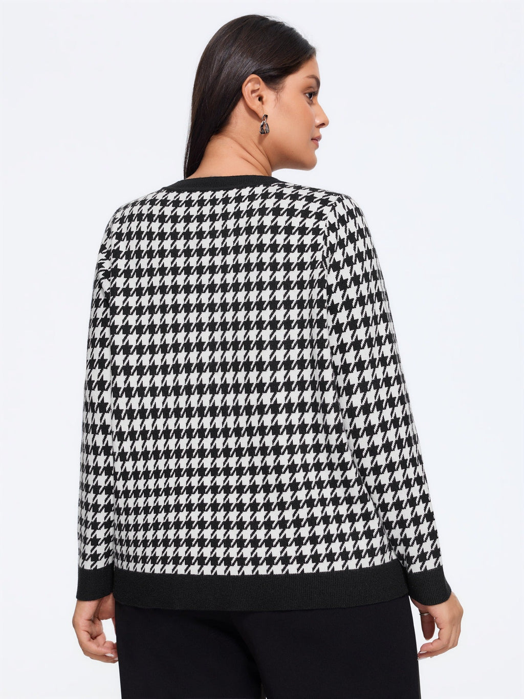 Supersoft Round Neck Button Houndstooth Cardigan