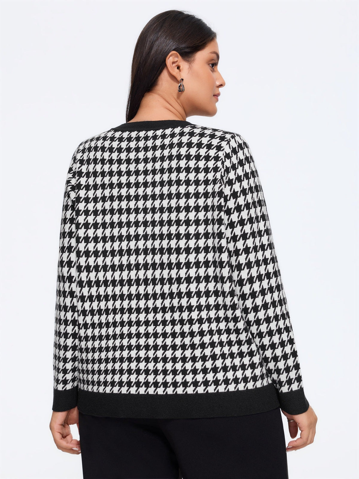 Supersoft Round Neck Button Houndstooth Cardigan