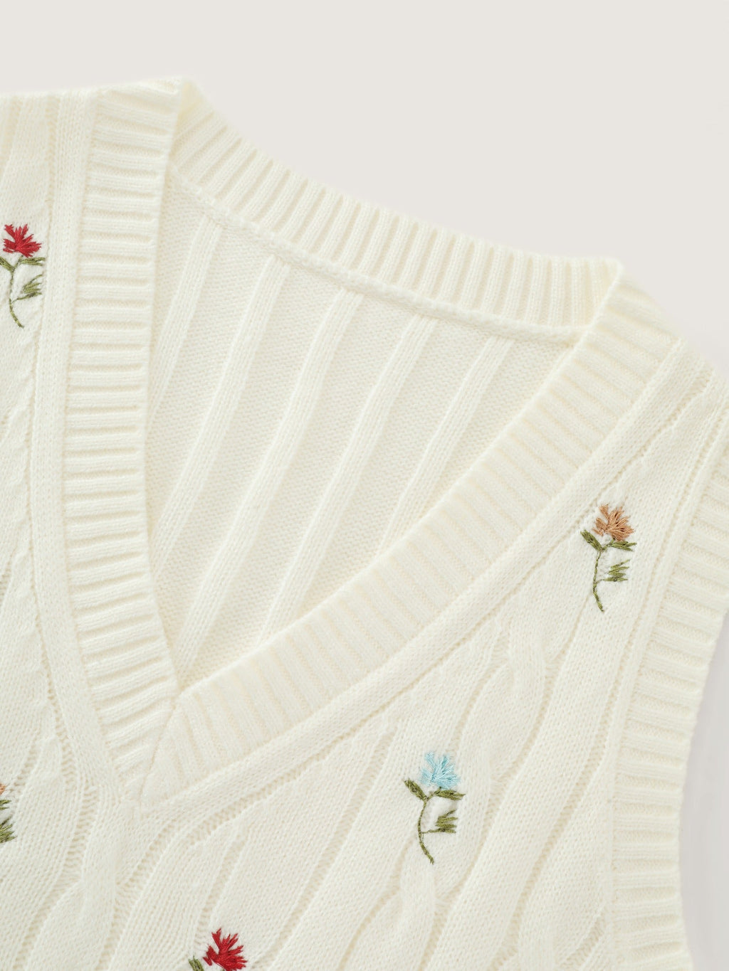 Floral Embroidery V‑Neck Cable Knit Sweater Vest