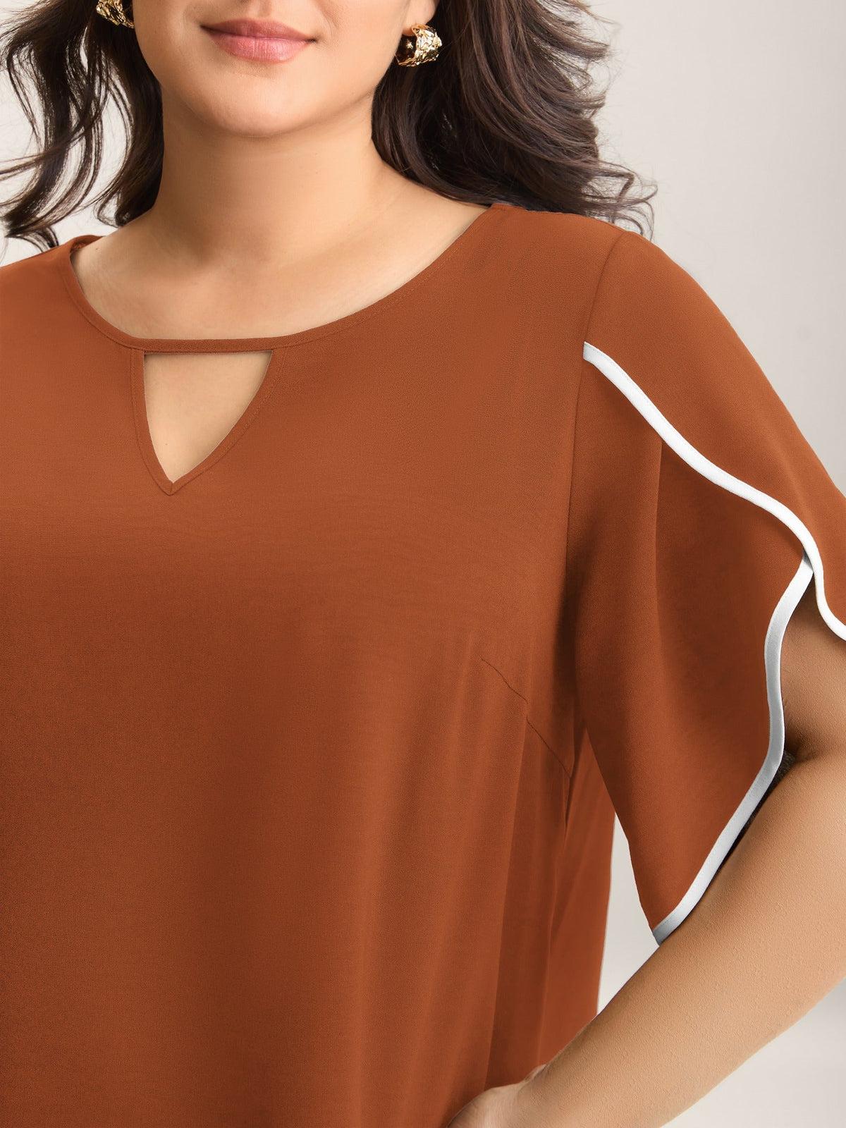 Color Contrast Petal Sleeve Shirt