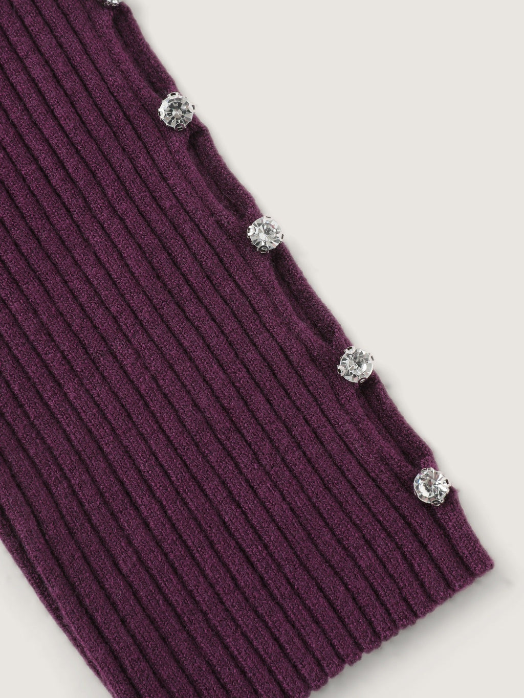 Supersoft V‑Neck Cut‑Out Arm Fitted Pullover