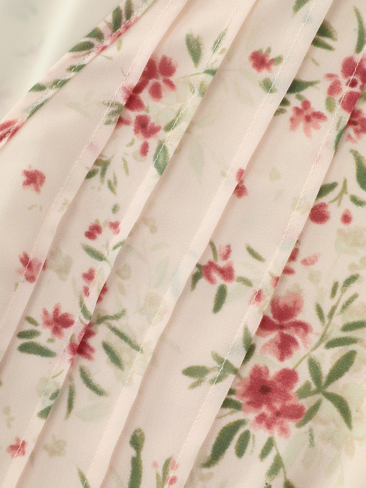 Floral Print Front Button Pleated Chiffon Blouse