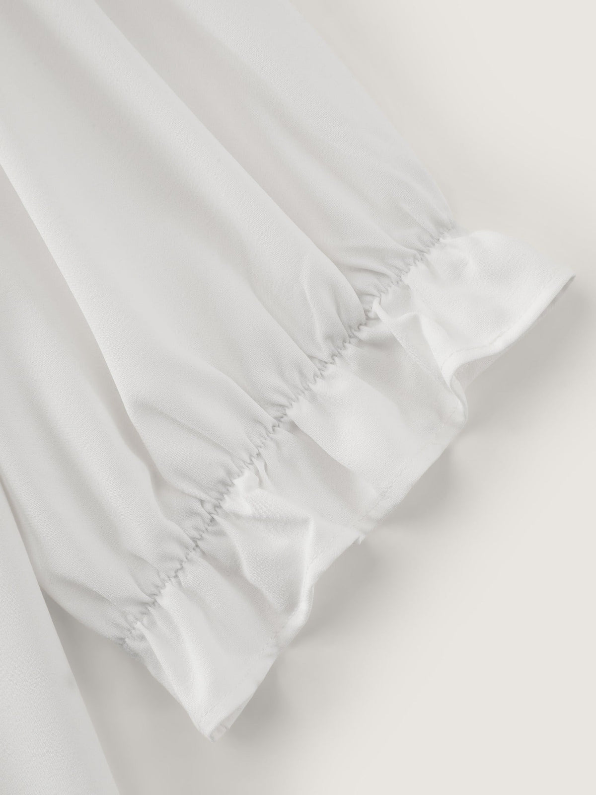 Peter Pan Collar Puff Sleeve Ruffle Blouse