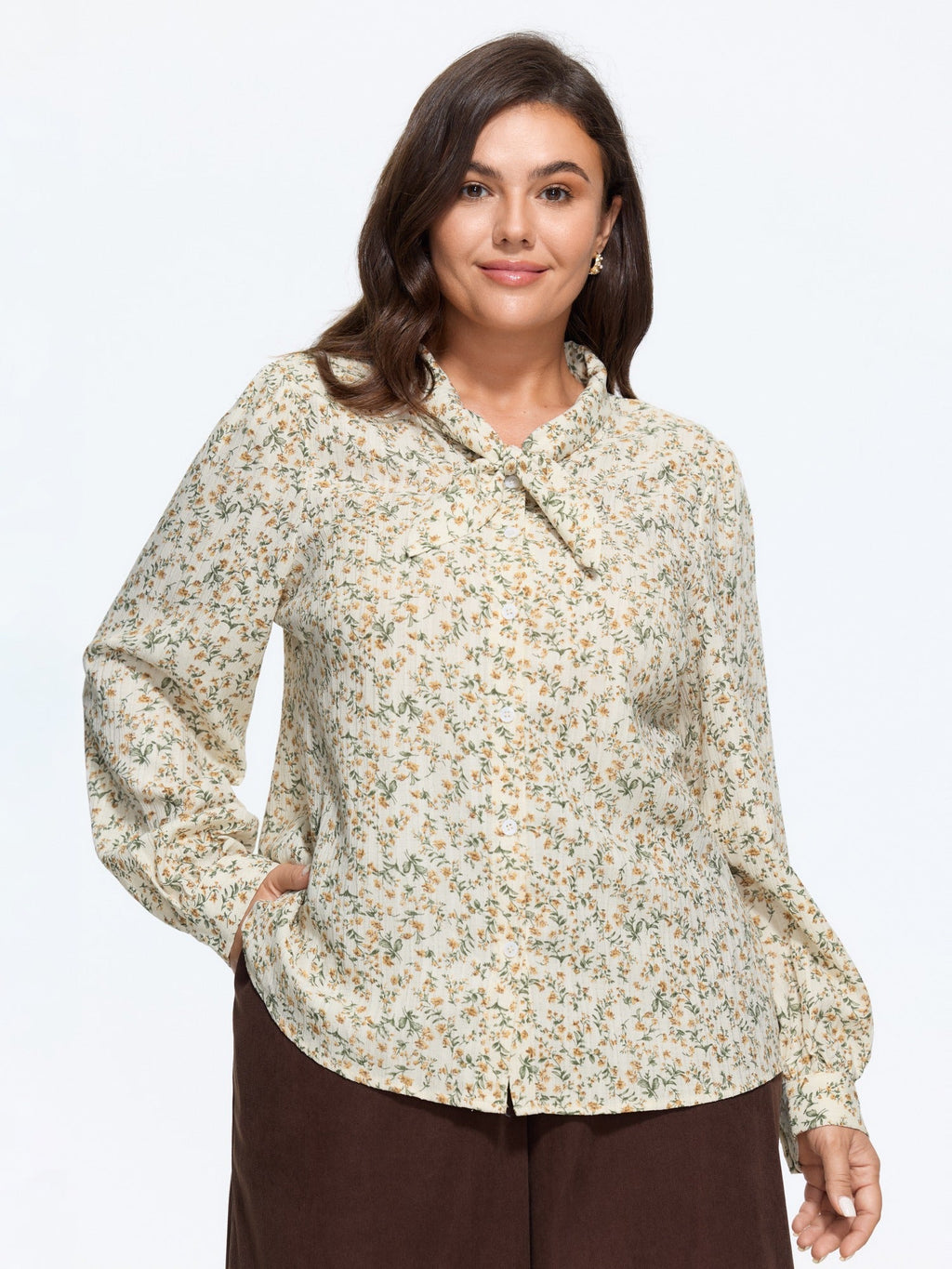 Ditsy Floral Print Bow Tie Button‑Down Blouse