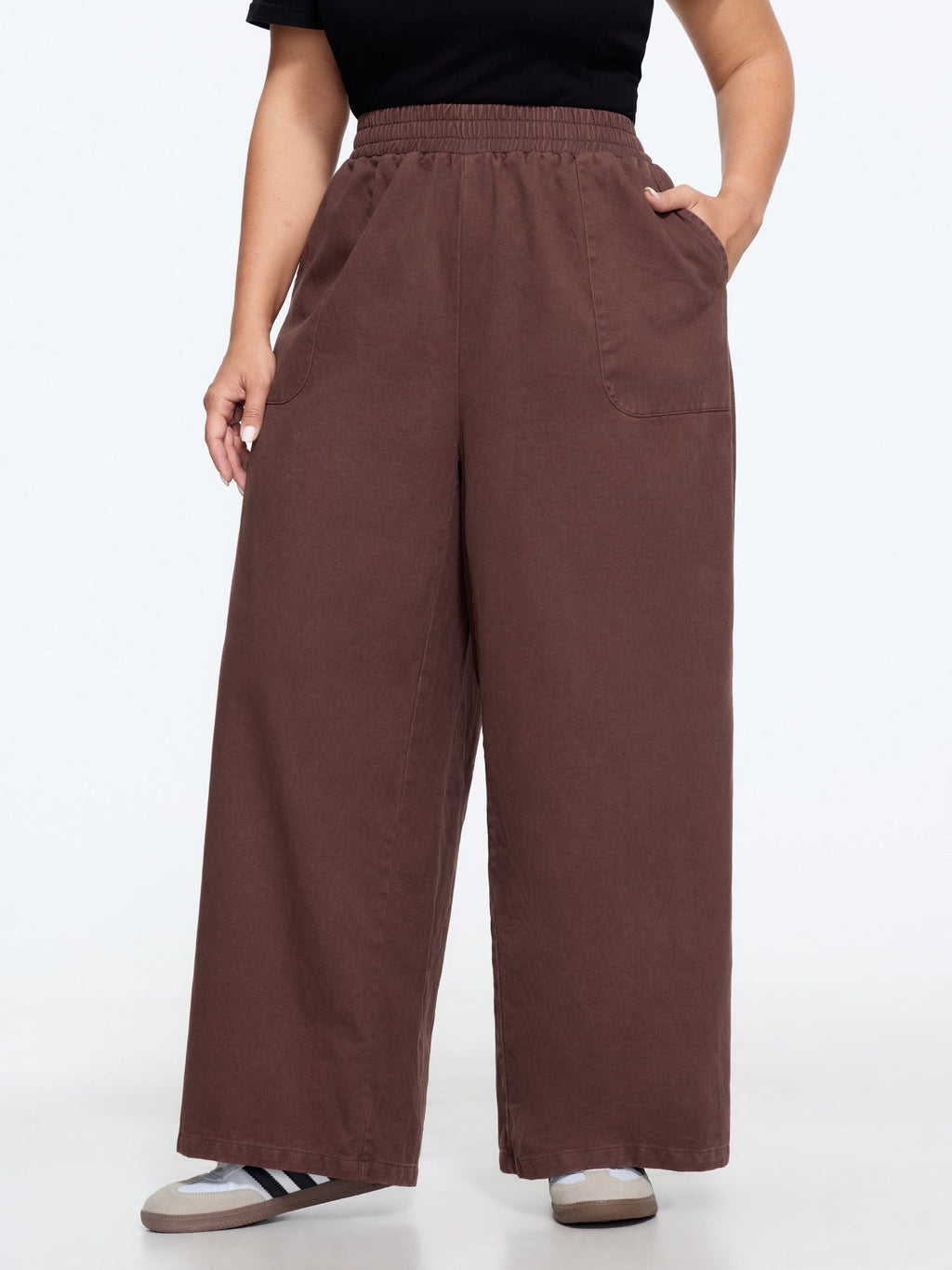 Washed Pocket Wide Leg Pants