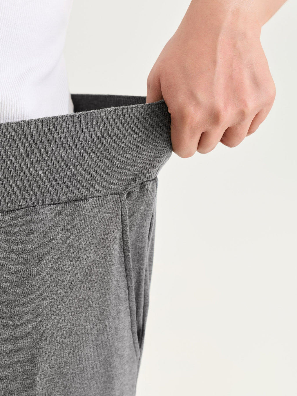 Stretchy Waist Straight-Leg Pants