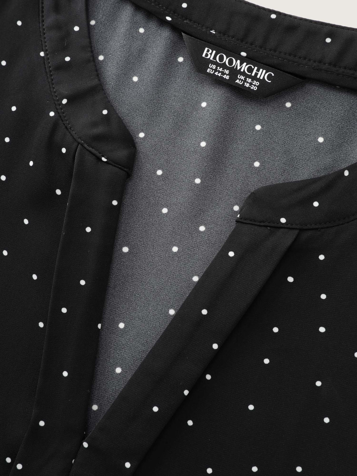Micro Dots Charm Pleated Blouse