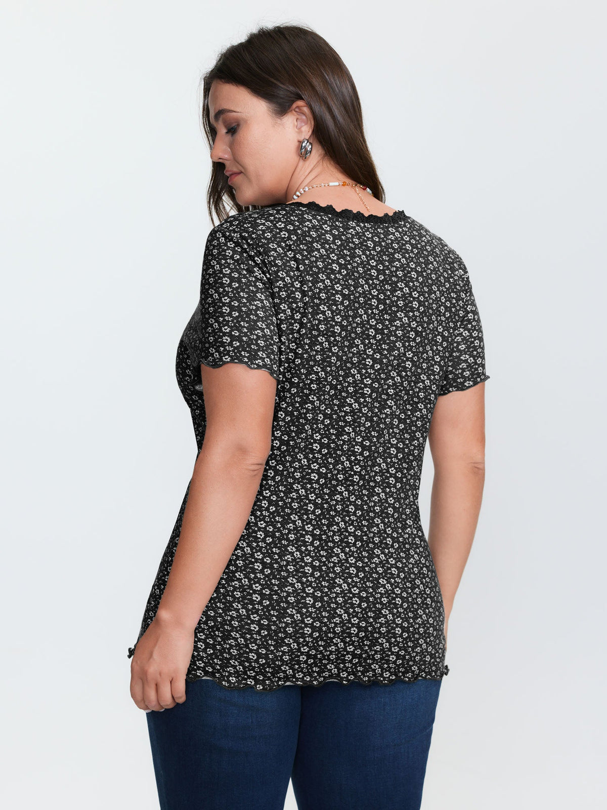 Floral Print Lace Neckline T-Shirt