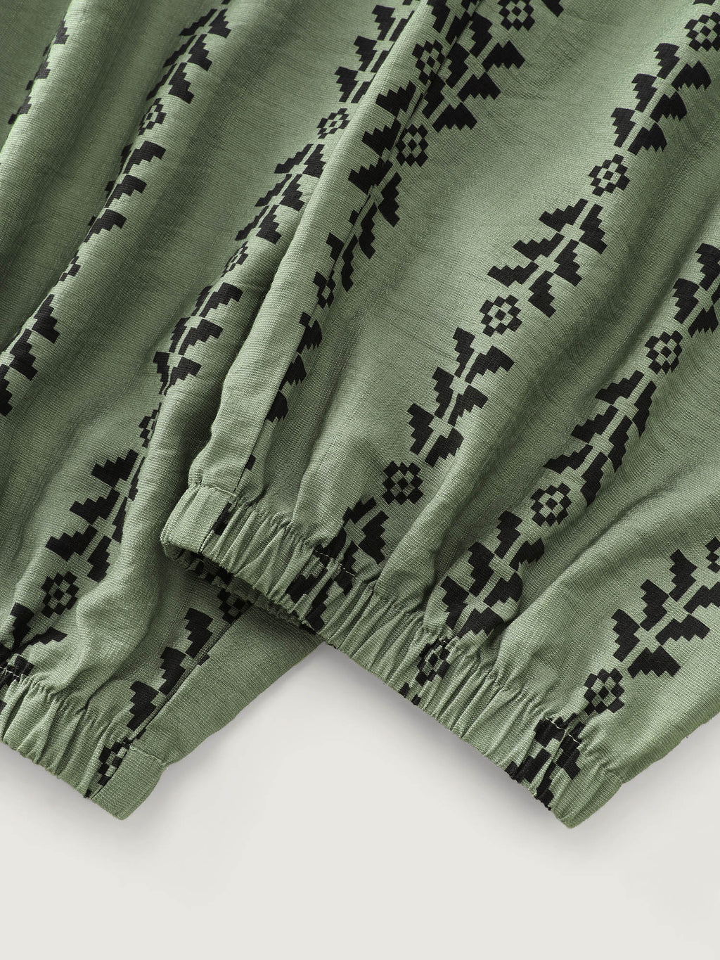 Supersoft Geometric Print Shirred Jogger Pants