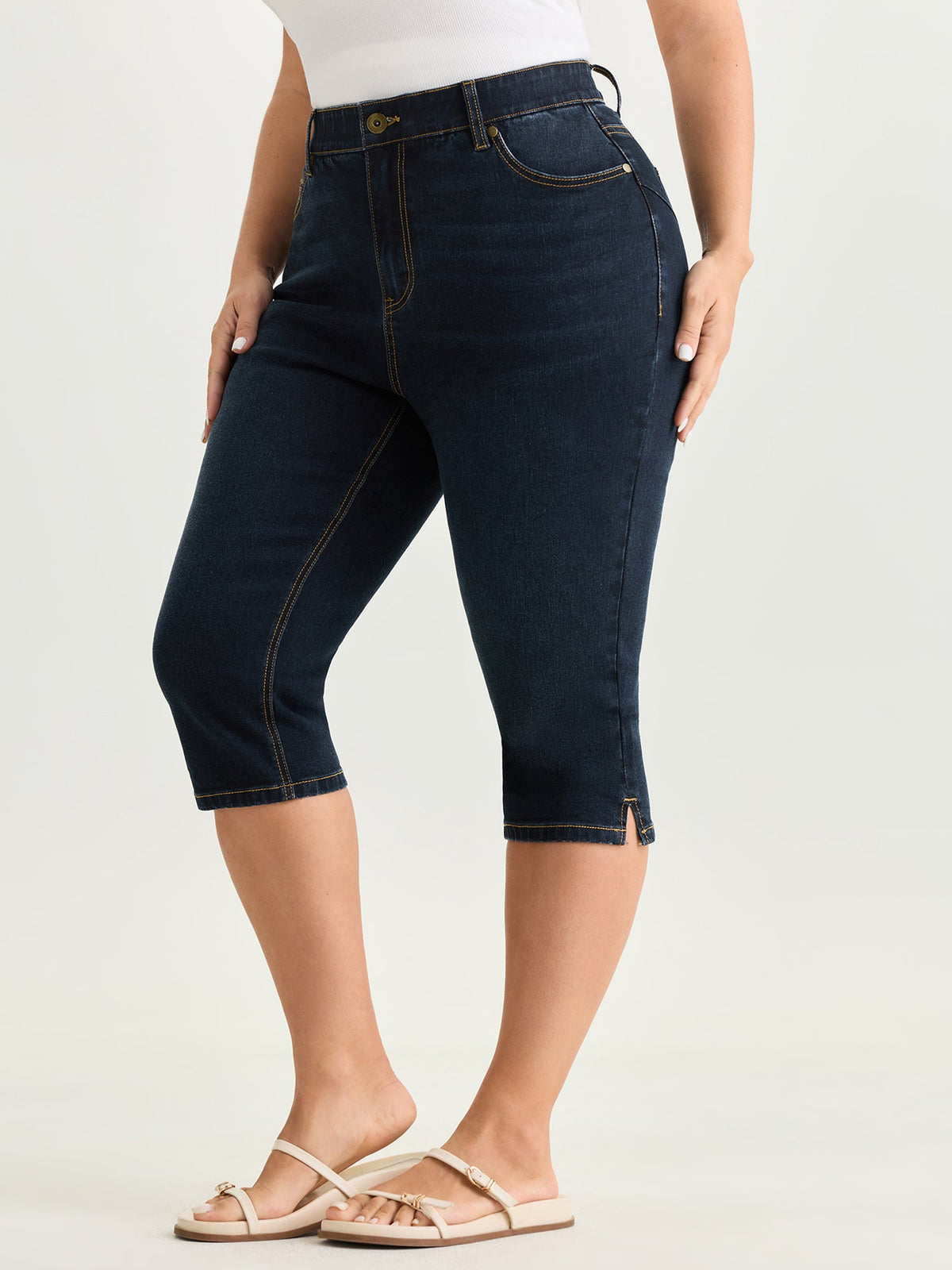 Stretchy Skinny-Fit Capri Jeans