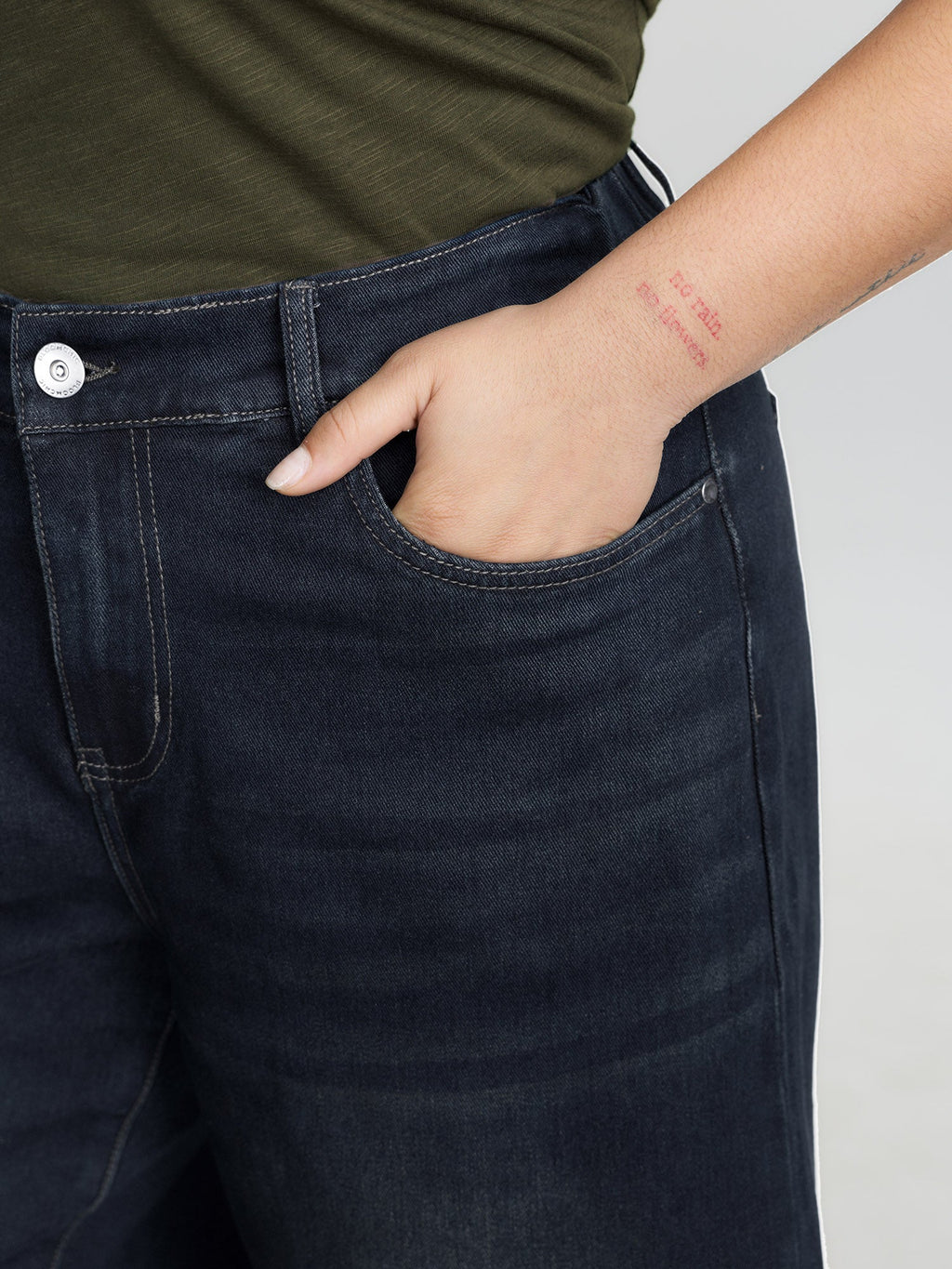 Pull-On Stretchy-Waist Wide-Leg Jeans