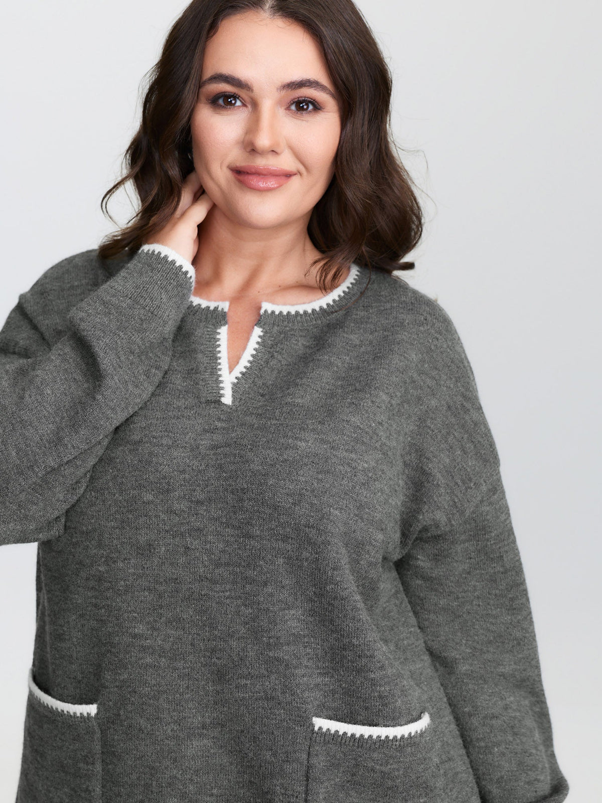 Color Contrast Patch Pockets Split Neckline Pullover