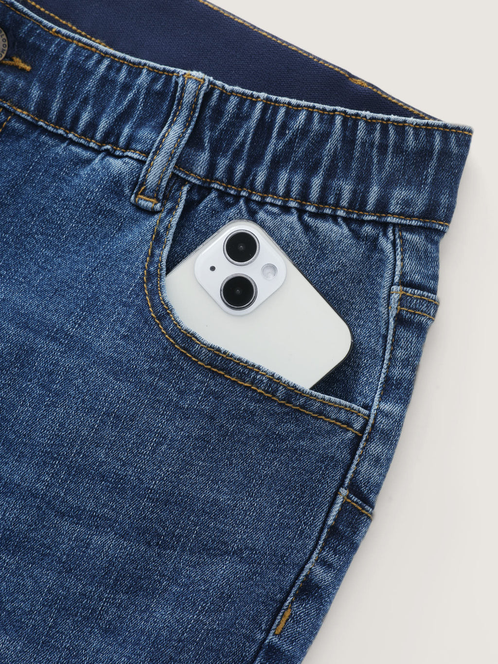 Stretchy Skinny-Fit Mid-Rise Jeans
