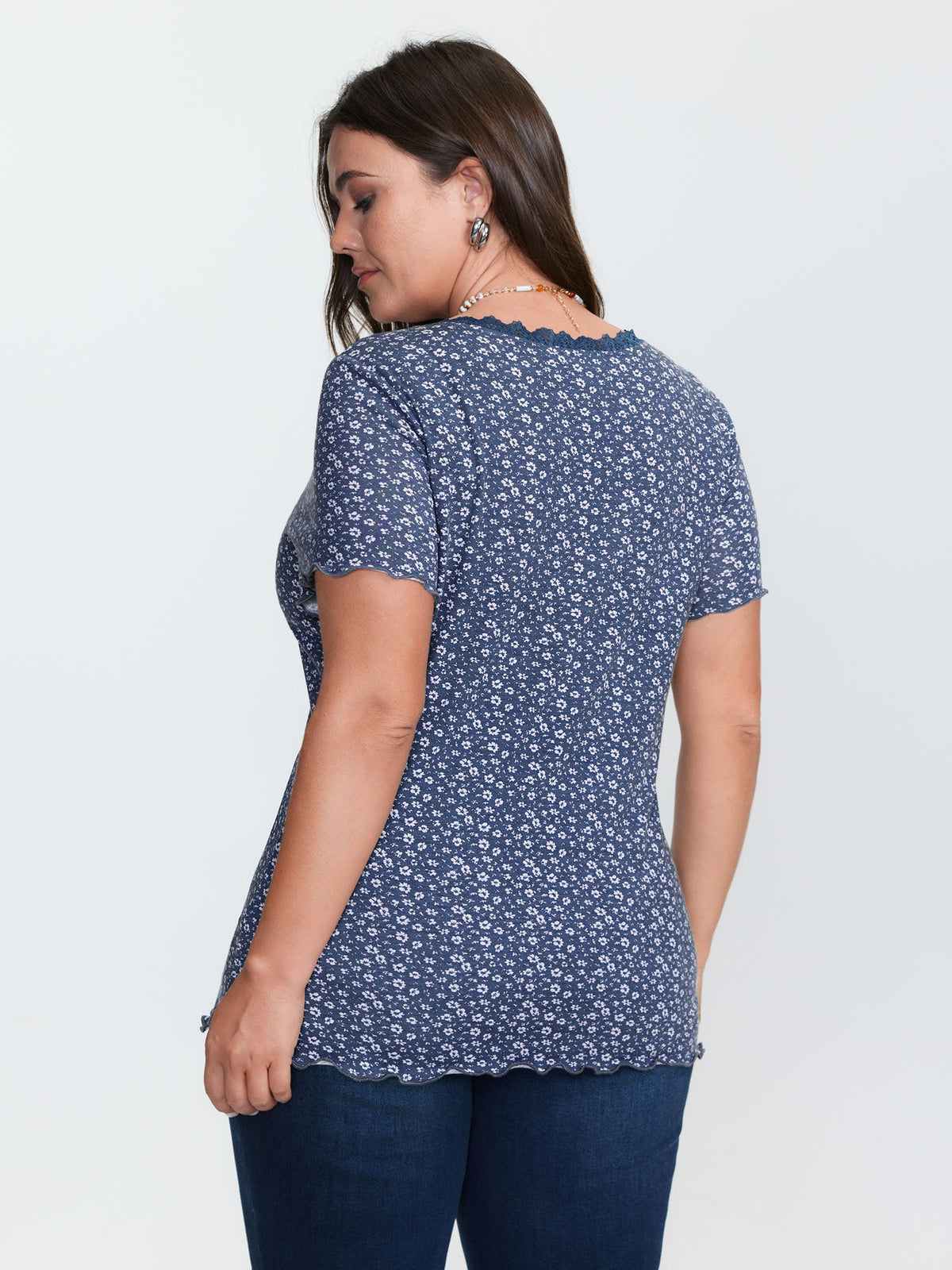 Floral Print Lace Neckline T-Shirt