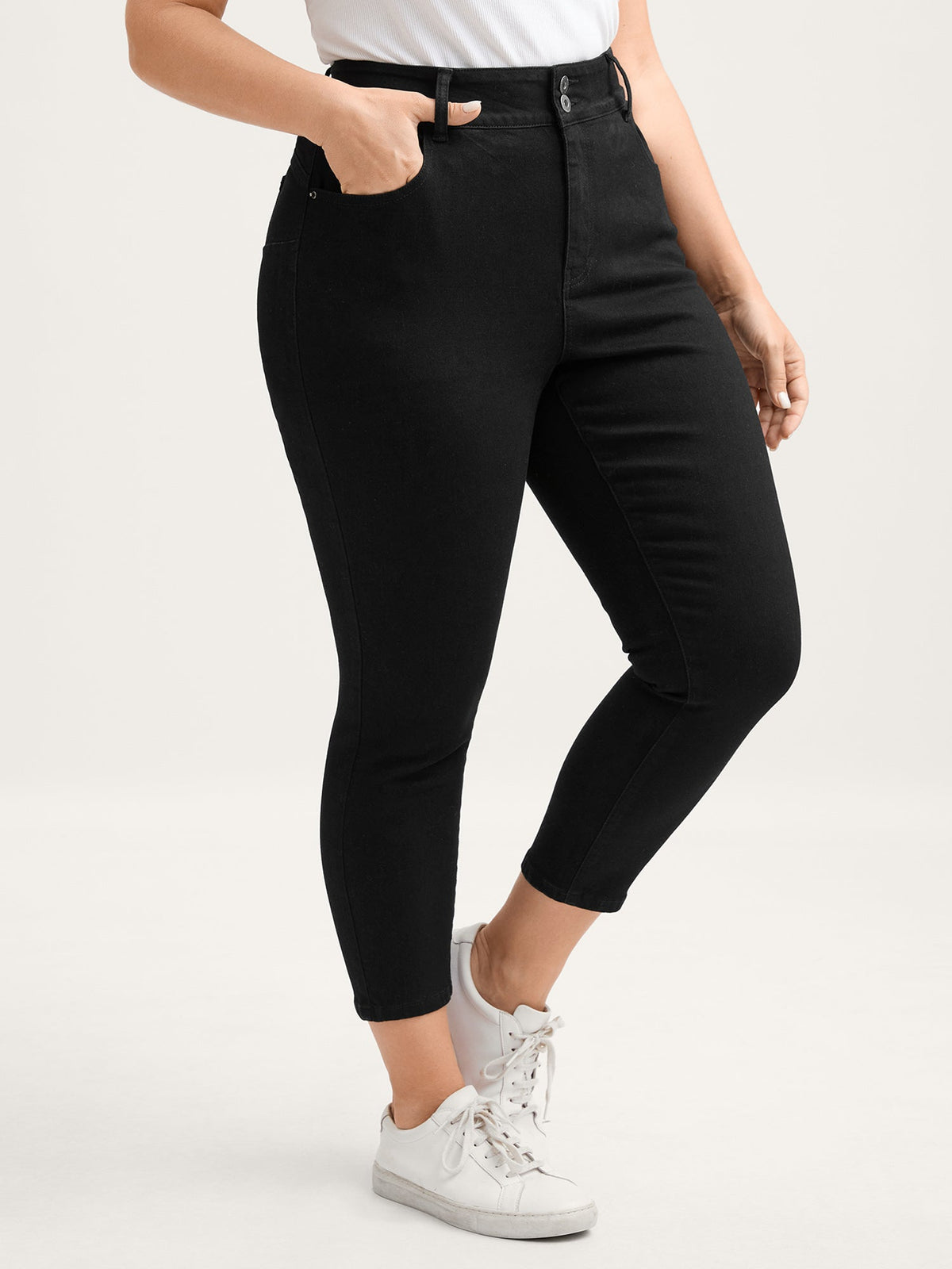 Hip Sculpting High Rise Cropped Jeans
