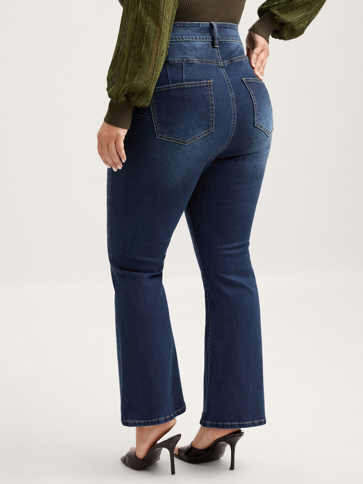 No Waist Gap Flared Cropped Jeans