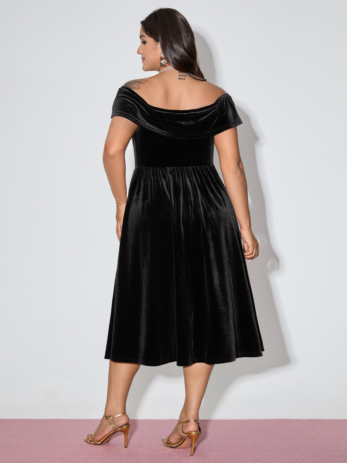 Off-Shoulder 3D Floral Detail Midi Dress