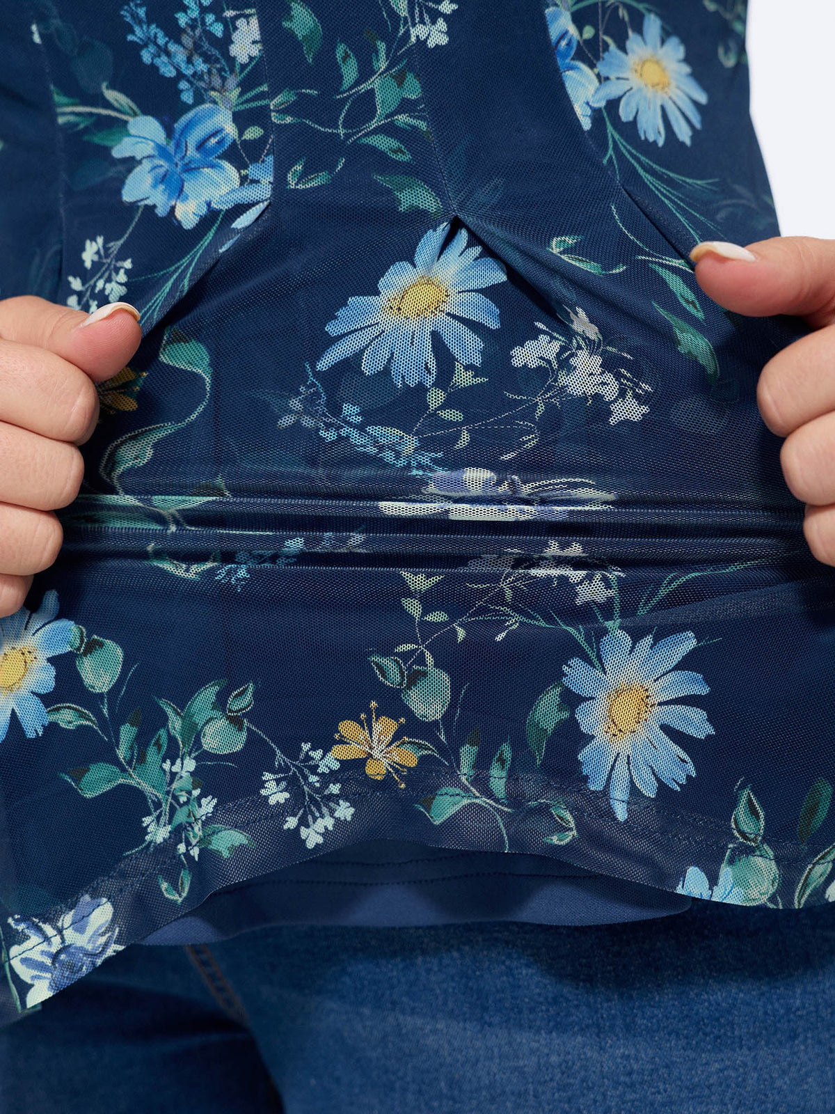 Stretchy Sheer Floral Mesh Pleated Top