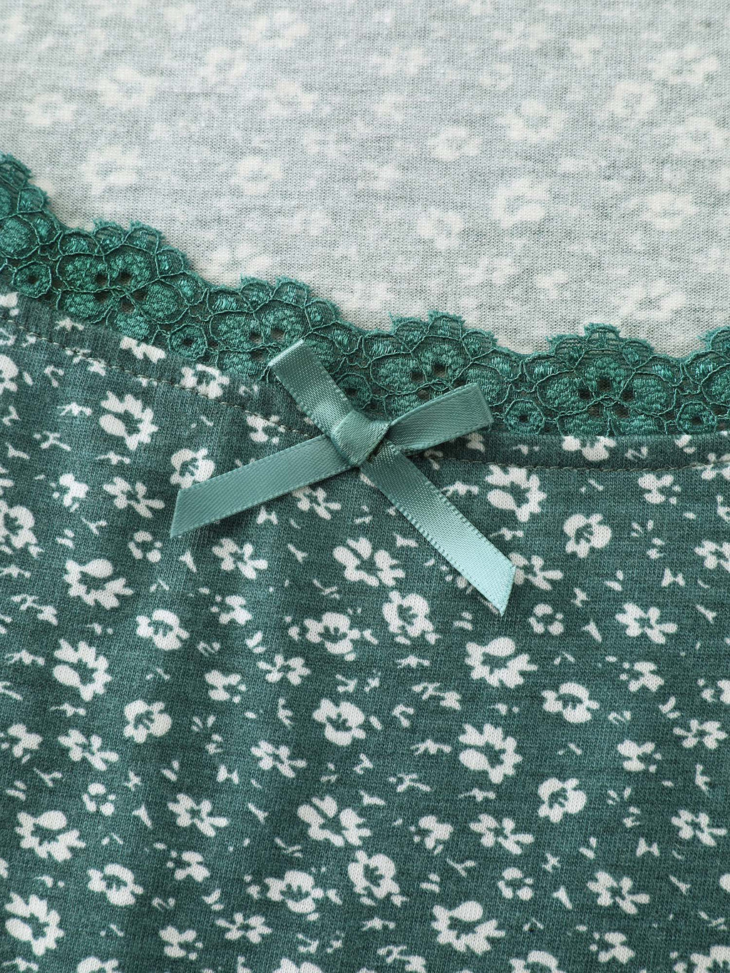Floral Print Lace Neckline T-Shirt