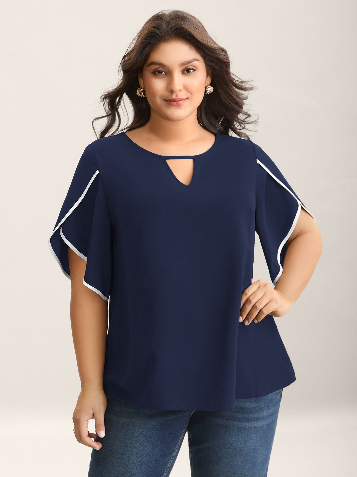 Color Contrast Petal Sleeve Shirt