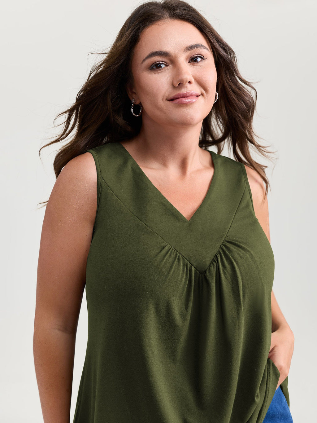 Stretchy V-Neck Pleated Tank Top
