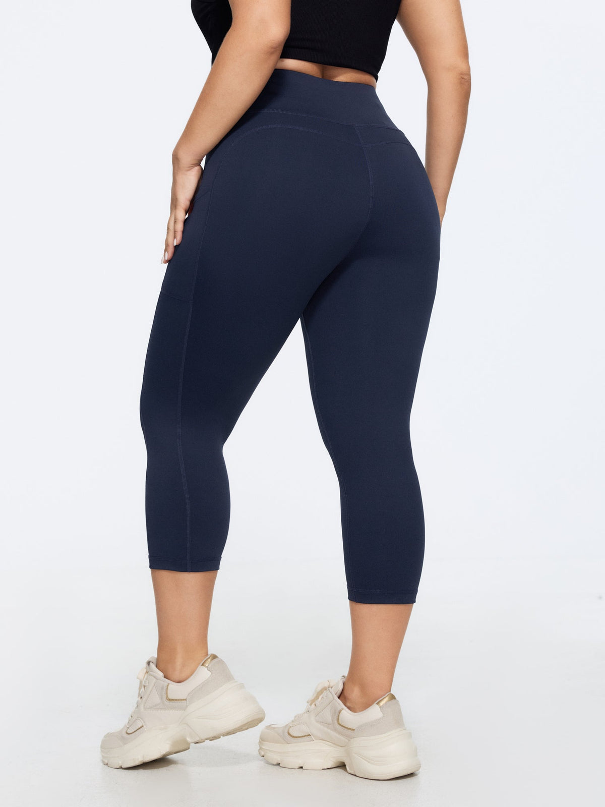 Stretchy Textured Pockets Cropped Leggings