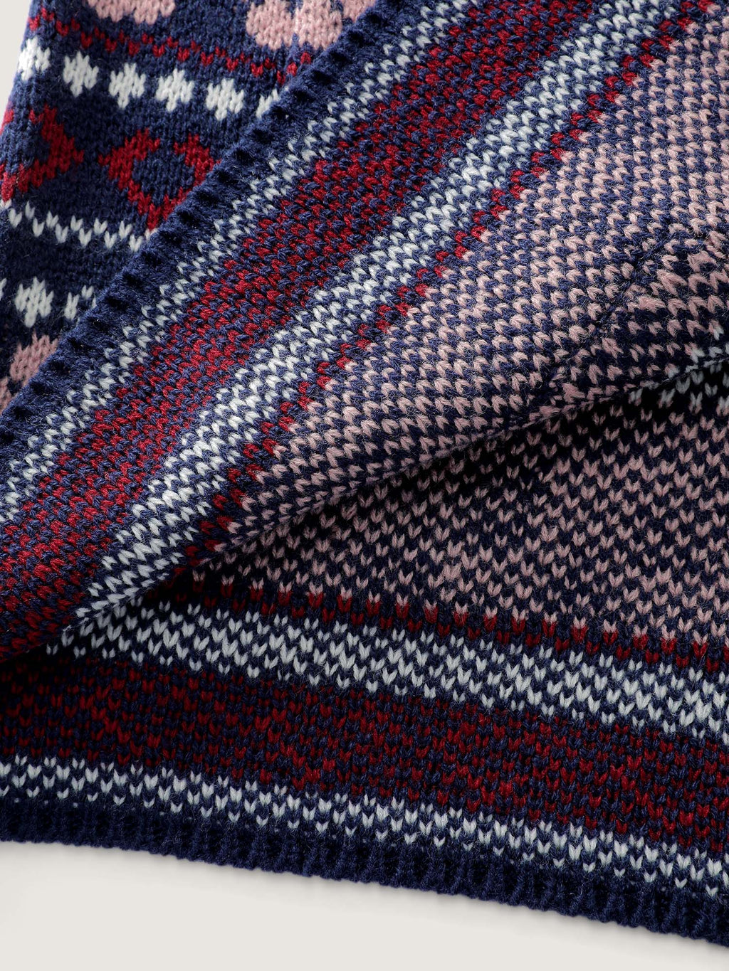 Geometric Pattern Patch Pocket Button Knit Cardigan