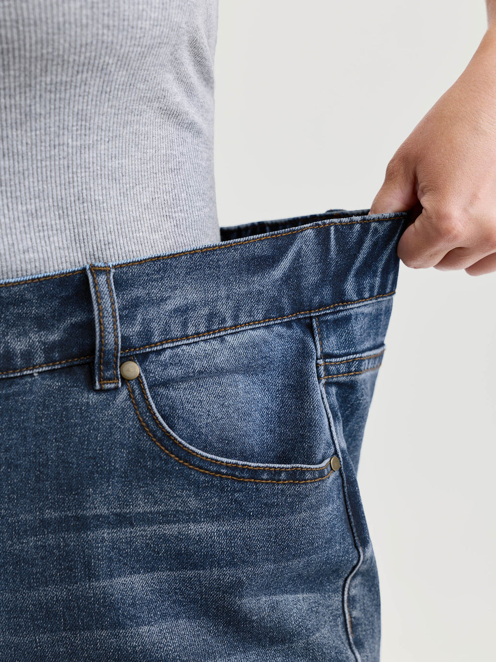Mid-Rise Elastic Waist Skinny-Fit Denim Shorts