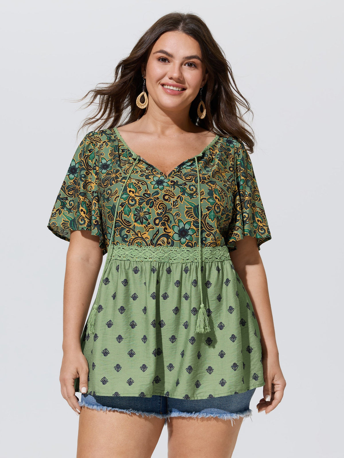 Floral Print Lace Neckline Flowy Blouse